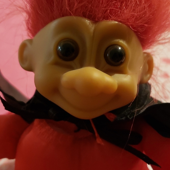 Russ Troll valentine's Hot Stuff - Picture 4 of 6